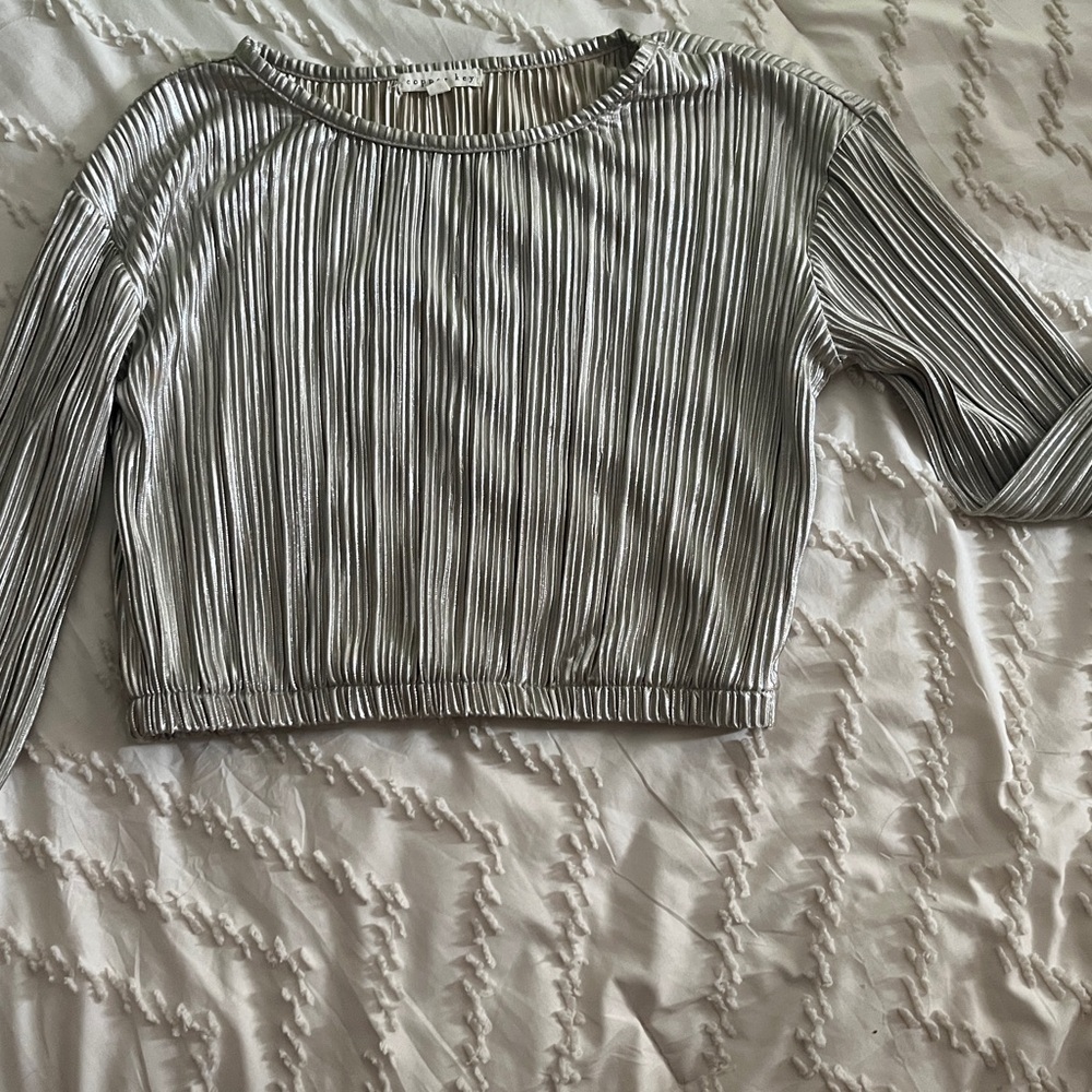 EUC Beautiful Girls Size Medium Champagne Metallic Long Sleeved Top